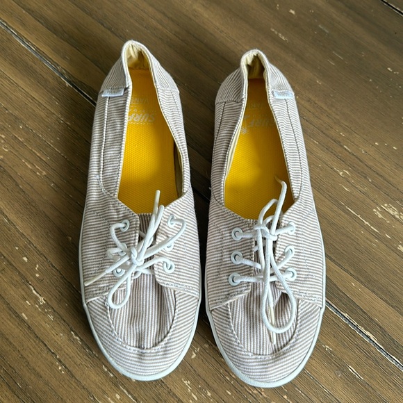 Vans shoes 6.5 - Picture 1 of 7